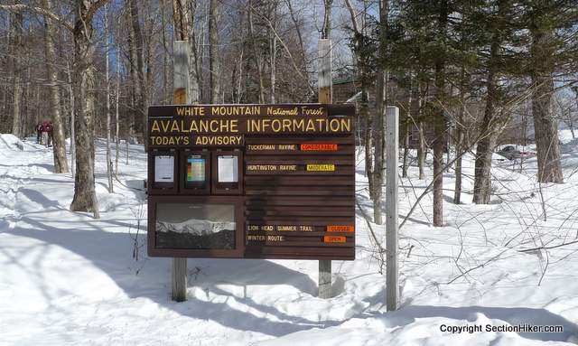 Avalanche Condition Sign at Pnkham Notch
