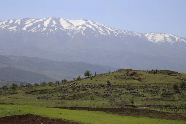 Looking across the southern Bekaa toward Jebel al-Sheik (Mt. Hermon), on the border of Lebanon, Syria and Israel. (photo by Béatrice Le Bon) -1