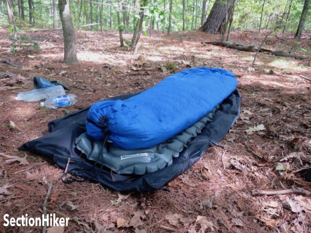 Inflatable sleeping pads are more comfortable for side sleepers than foam pads