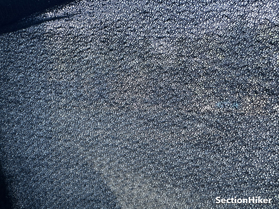The porous weave of the Capilene Air fabric traps warmth while wicking moisture.